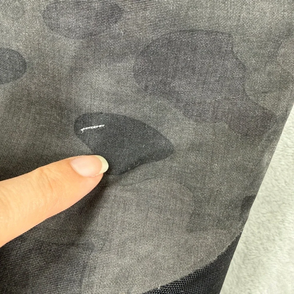 The North Face DryVent Snowboard Pants 32 Grey Camo Waterproof Ski Trousers READ